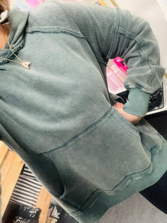 Hadley Washed Hoodie in Hunter Green